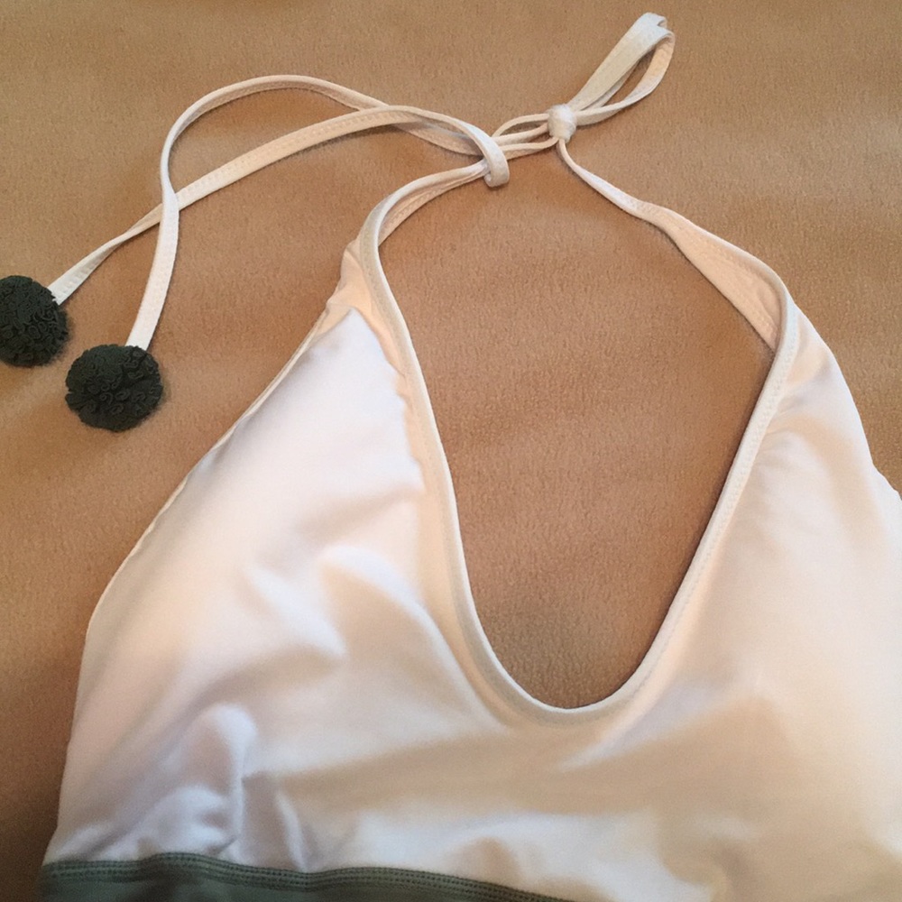 Vince Camuto Sun Block Color Blocked One-Piece - Picture 9 of 9